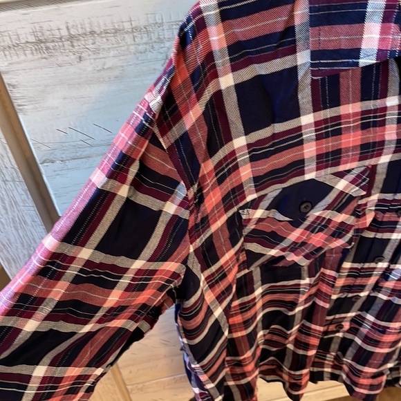 Francesca’s plaid button down - Picture 4 of 6